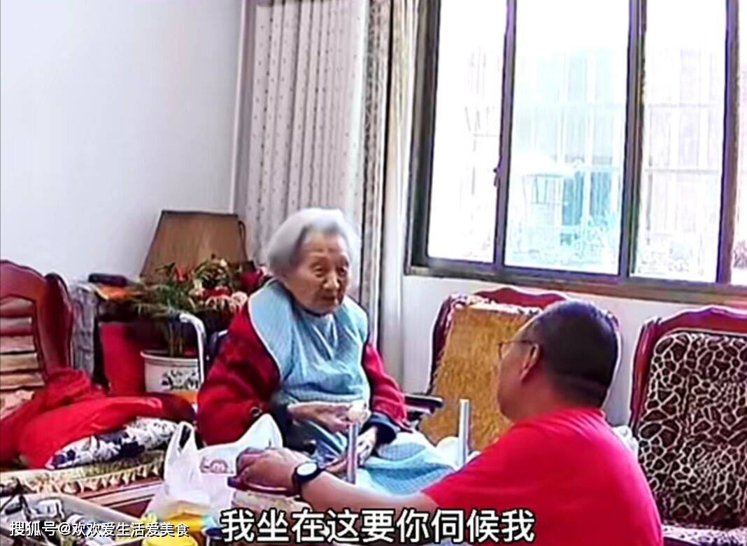 美女到我碗里来，最新章节揭秘温馨日常与深厚友情