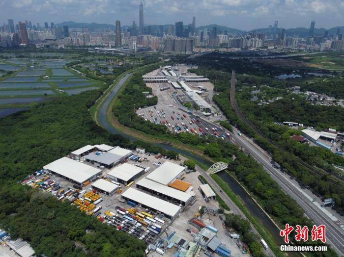 香港+澳门+资料大全,全面性解释说明_融合版48.697