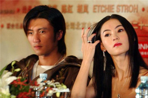 小巷深处的秘密美食天堂，探寻明星们钟爱的美食聚集地