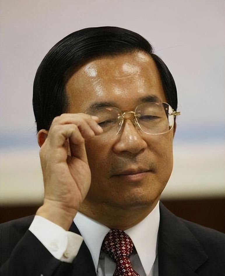 俄罗斯最新导弹揭秘，小巷中的隐秘军事力量
