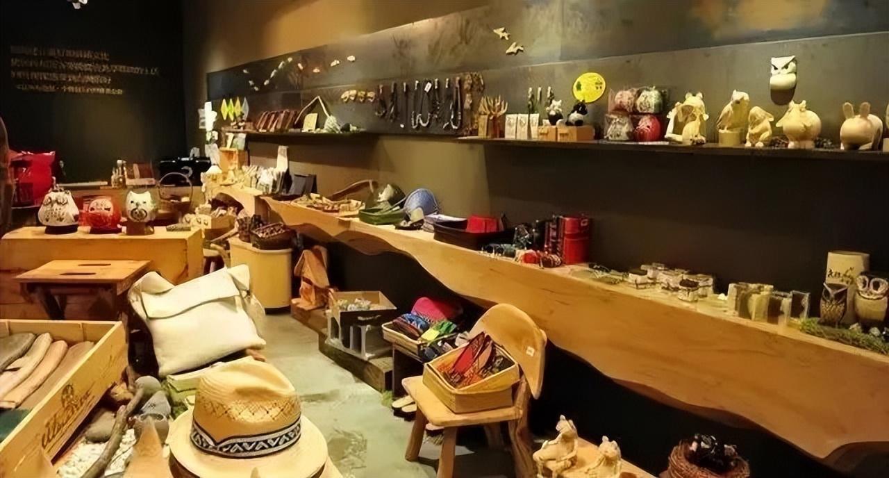 探索小巷隐藏宝藏，最新电子产品特色小店的奇妙之旅