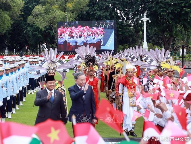 越南新闻最新动态，自信变革与成长喜悦的讯息更新
